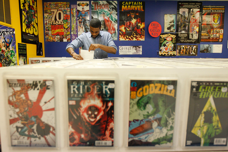Illustration for article titled Por qué los comics dejaron de tener viñetas en la esquina superior de la portada